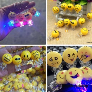 Móc khóa mặt cười Emoji có đèn phát sáng-Móc khóa mặt cười Emoji có đèn phát sáng-Móc khóa mặt cười Emoji có đèn phát sá