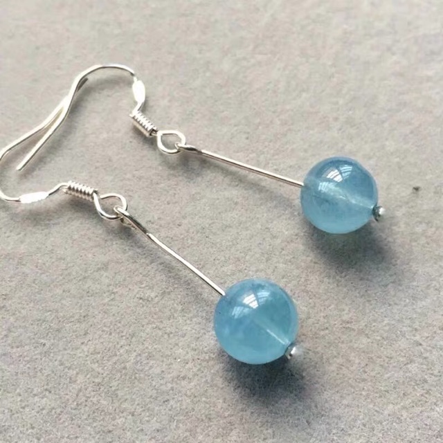 Bông tai đá aquamarine mệnh thuỷ