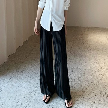 Quần dài vải lụa lưng cao ống rộng thiết kế xếp ly | BigBuy360 - bigbuy360.vn