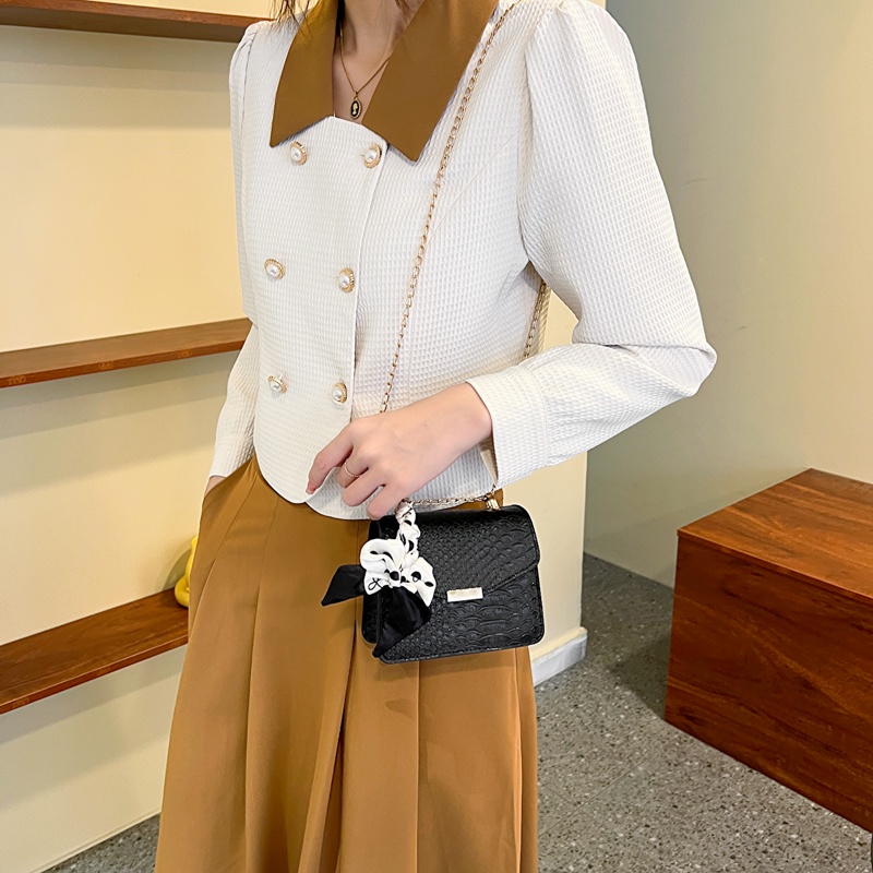 Túi Xách Đeo Vai Hình Vuông Cỡ Nhỏ Phối Dây Đeo Sợi Xích Thời Trang Cho Nữ