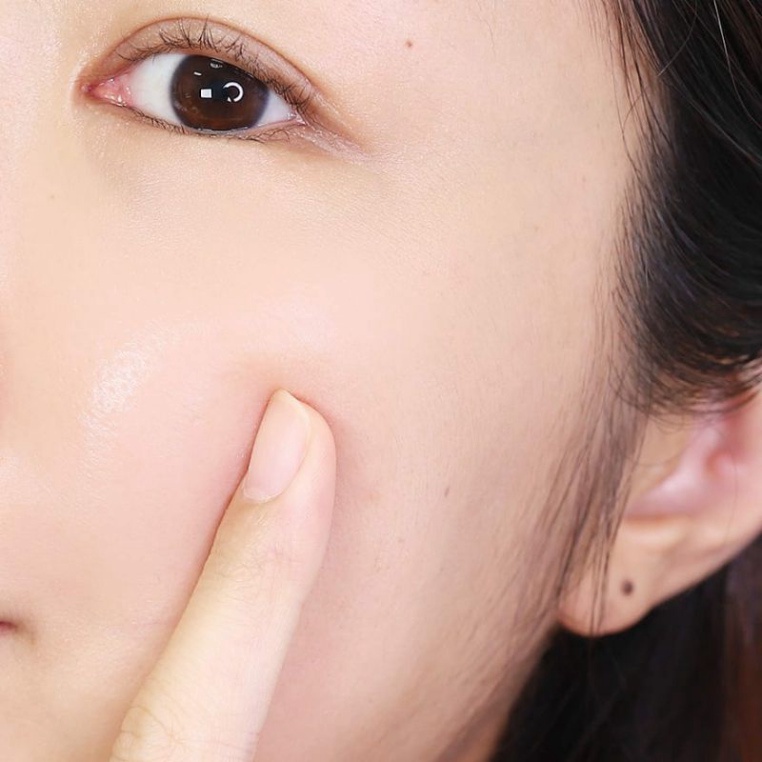 Gói kem chống nắng Whoo tái sinh Radiant Regenerating Uv Protection Cream SPF50+/PA++++