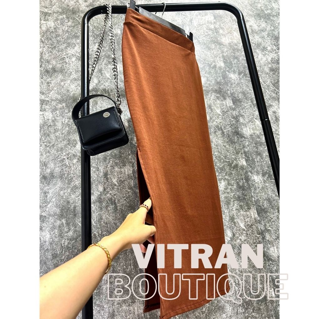 Chân váy xẻ sườn bozip