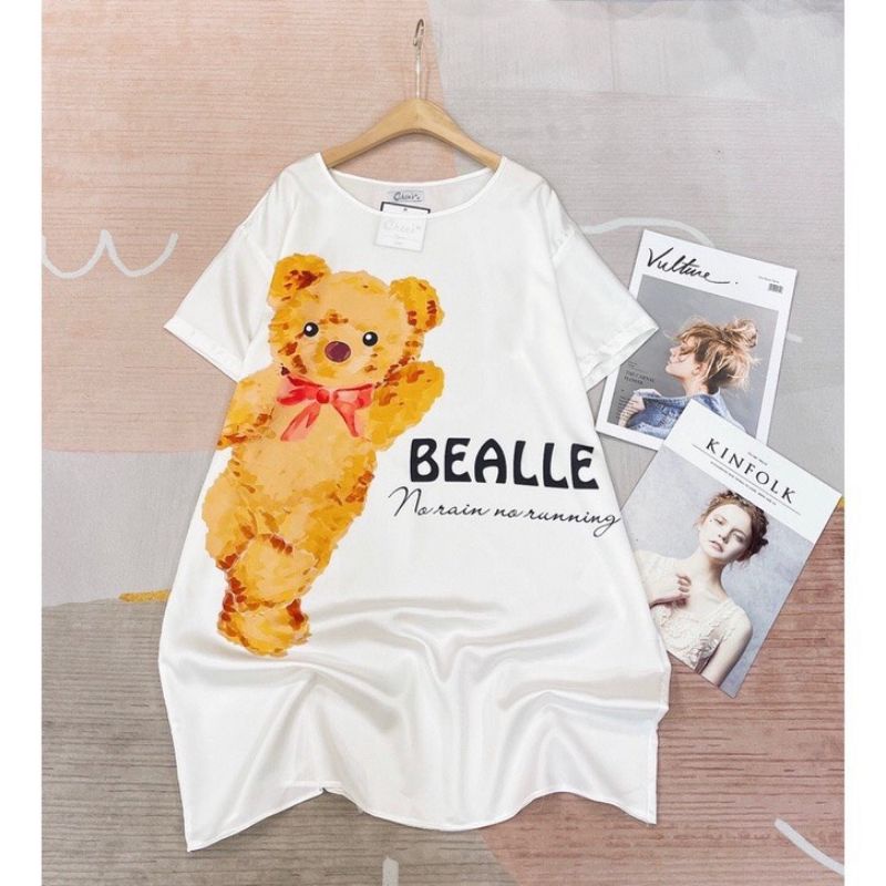 Đầm pijama đầm ngủ dê thương dài qua gối , chất liệu vải lụa satin mềm mịn mặc rất mái thoải mái , free size 45kg-70kg