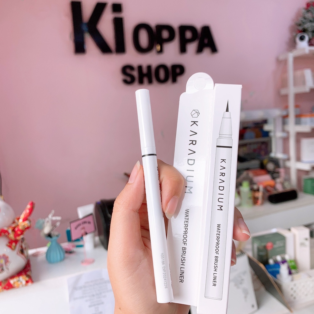 Bút kẻ mắt nước KARADIUM Waterproof Brush Liner - BLACK