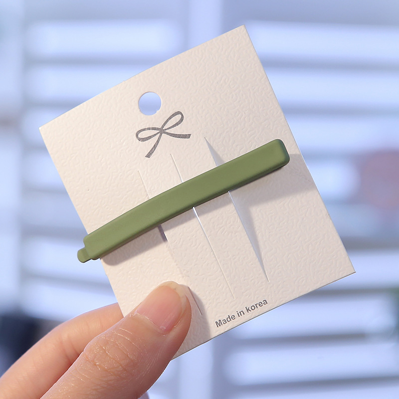 Kẹp tóc màu sắc phong cách sành điệu cho nữ