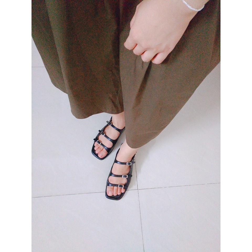 Dép sandals màu đen quai ngang