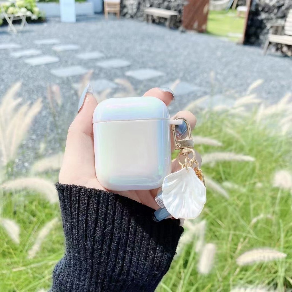 Vỏ bảo vệ hộp sạc tai nghe SPRISE mềm kèm móc khóa ngọc trai phong cách Hàn Quốc thích hợp cho Airpods Pro Gen 1 / 2
