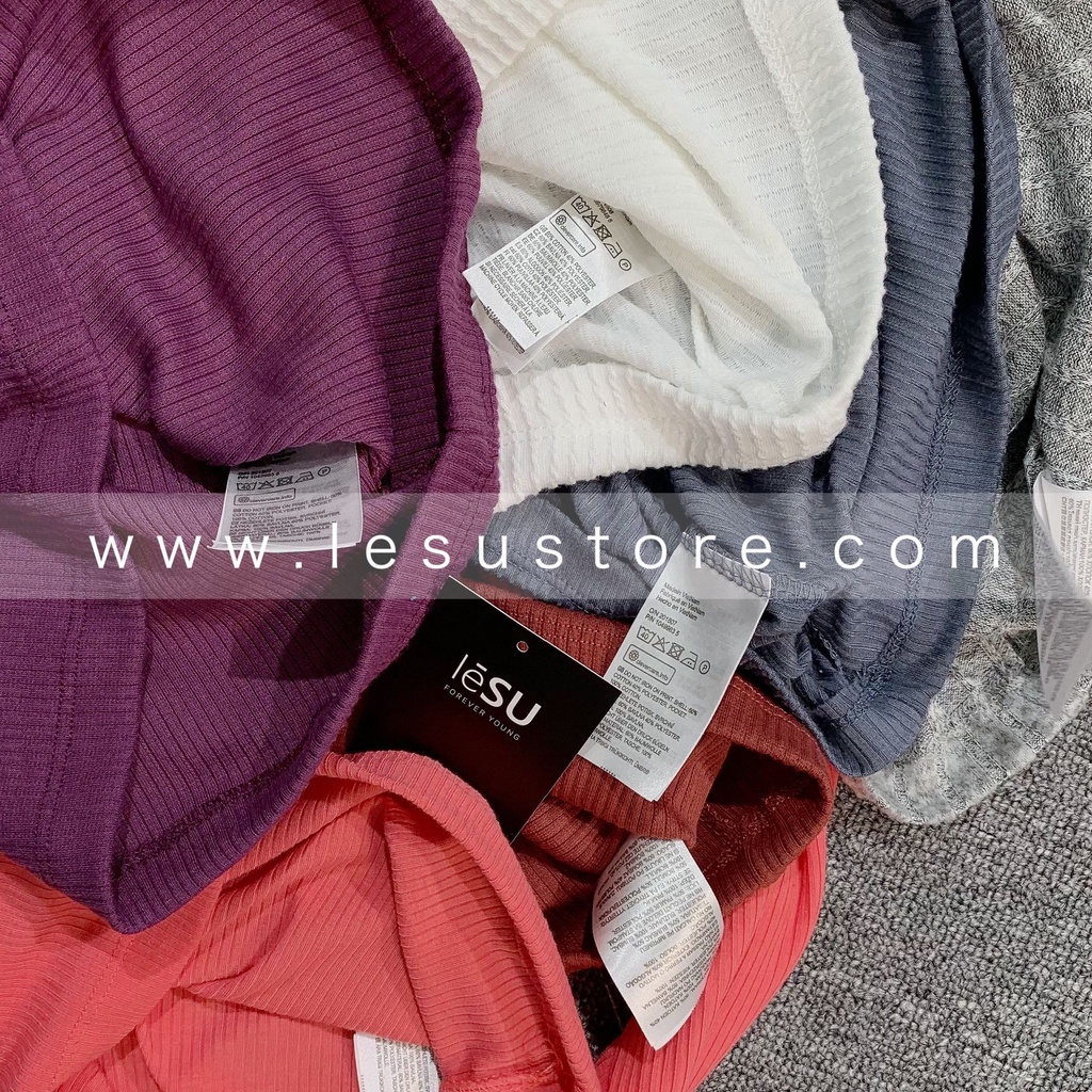 ẢNH TỰ CHỤP Áo croptop thun trơn cổ tròn tay dài