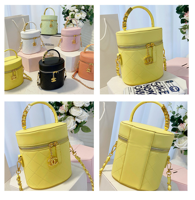 Túi đeo chéo dáng xô thời trang 2021 cho nữ