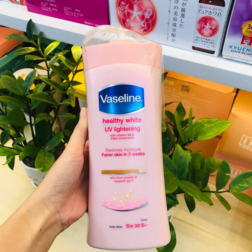 Sữa dưỡng thể Vaseline Healthy White UV Lightening Body Lotion 725ml | BigBuy360 - bigbuy360.vn