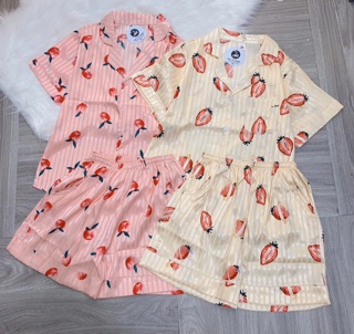 Bộ lụa cho chị em