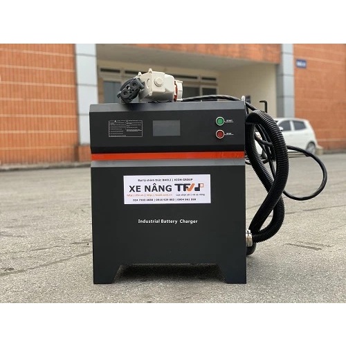 Bộ sạc ắc quy lithium 80V- 250A hiệu EIKTO, hàng mới 100%