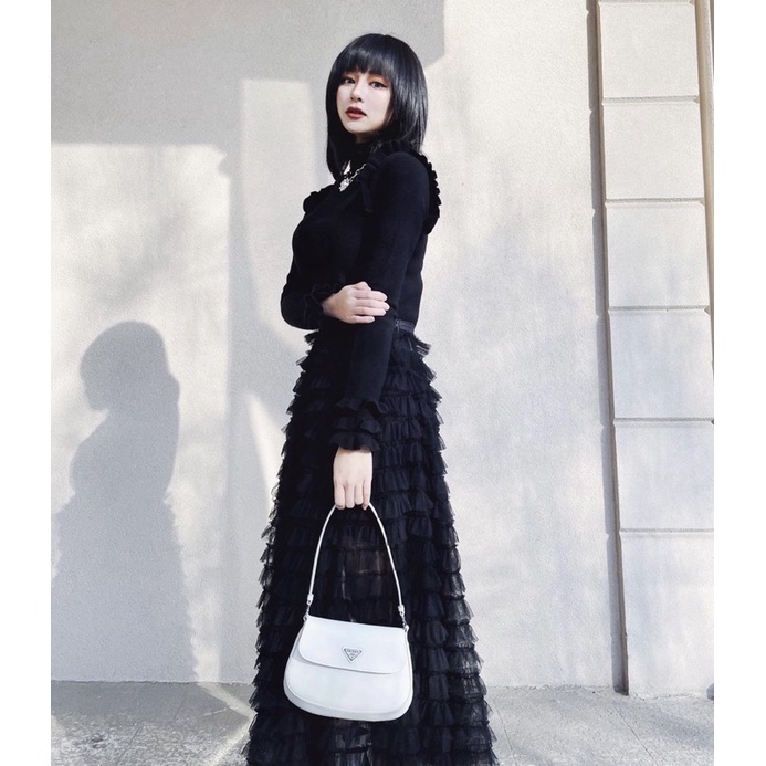 Túi kẹp nách cloe prada