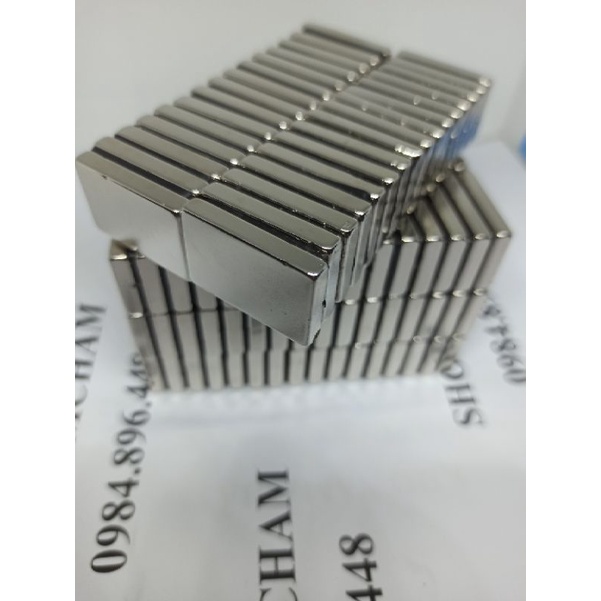Nam châm đất hiếm 30x20x5 mm lực hút rất mạnh, giá rẻ nhất vịnh bắc bộ