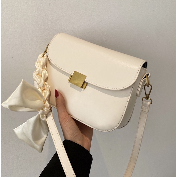 Túi đeo chéo đeo vai dây da phối khăn lụa hàng quảng châu có khóa miệng túi thời thượng trẻ trung