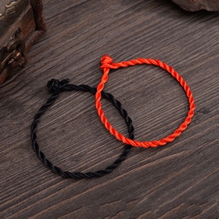 Vòng tay may mắn chỉ đỏ chỉ đen