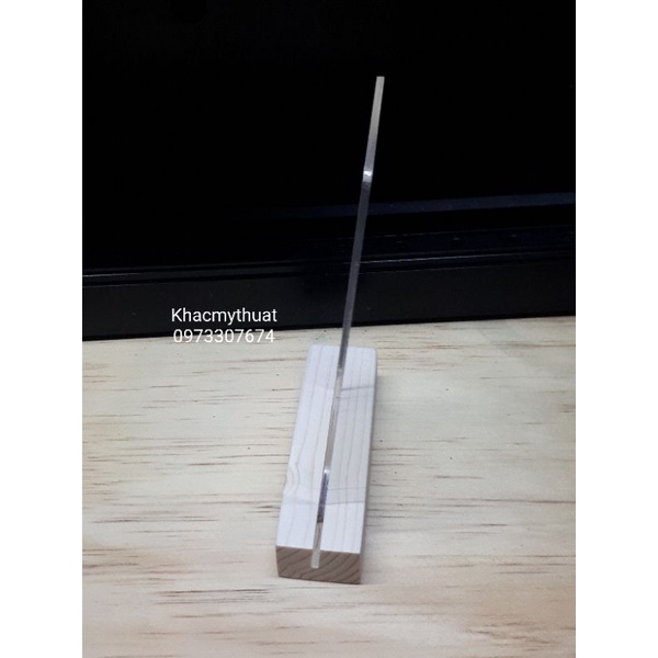 Đế gỗ cắm card, ảnh, mica...