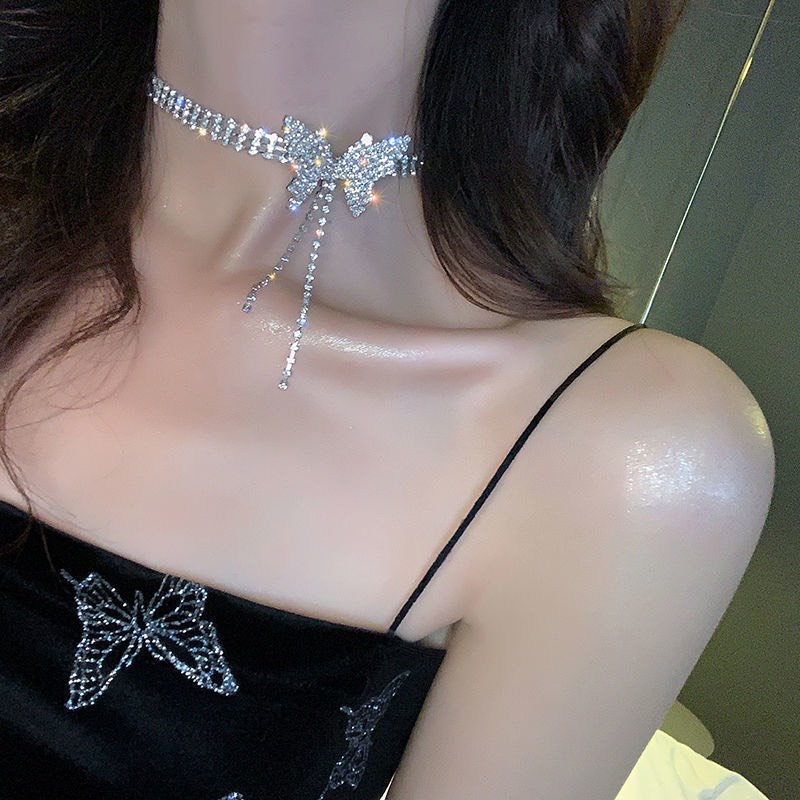 Vòng cổ choker nữ nạm đá nhân tạo chi tiết hình cánh nơ siêu sang chảnh cho nàng dự tiệc