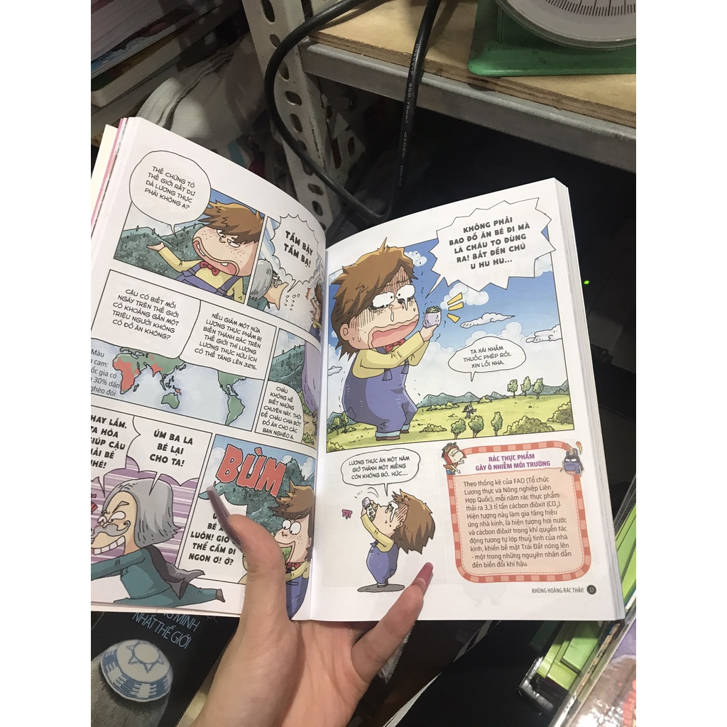 Sách - Quiz ! Khoa học kì thú : Khủng hoảng rác thải