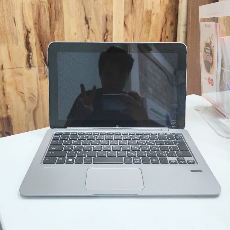 HP elite x2 1011 G1 11.6inch FULL HD laptop 2 trong 1 lai máy tính bảng | BigBuy360 - bigbuy360.vn
