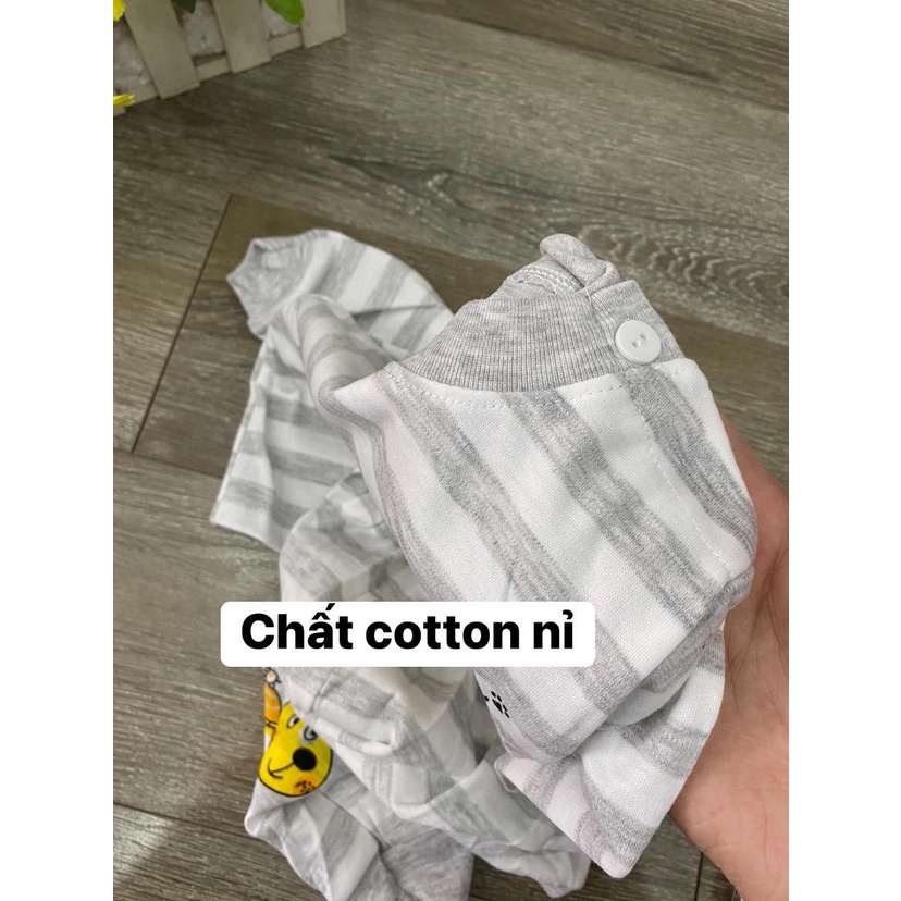 Bộ dài Avalew cài vai cotton nỉ kẻ