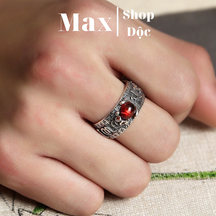 Nhẫn Nam Nữ Tròn Khảm Ngọc Đỏ Tì Hưu, Cóc Vàng Tài Lộc Chạm Khắc Màu Bạc Thời Trang Chất Titan Đẹp Đơn Giản Không Gỉ Max