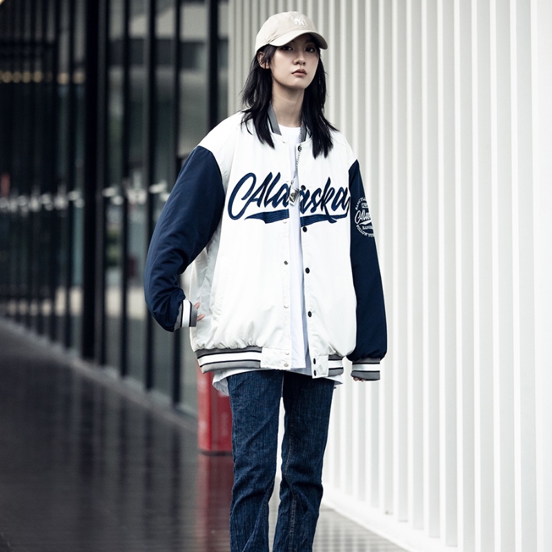 ✦ AFFLIGA ✦Áo khoác bóng chày màu trắng đen in chữ phong cách Hàn Quốc đơn giản thời trang cho cặp đôi size M-3XL