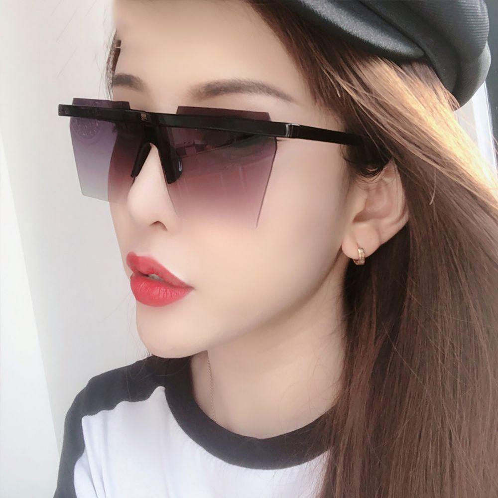 Qqmall Kính Mát Gọng Vuông Lớn Bảo Vệ Mắt Chống Tia UV Chống Bức Xạ Phong Cách Hàn Quốc Cổ Điển Cho Nam Và Nữ