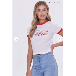 Áo croptop trắng viền đỏ in Coca vnxk