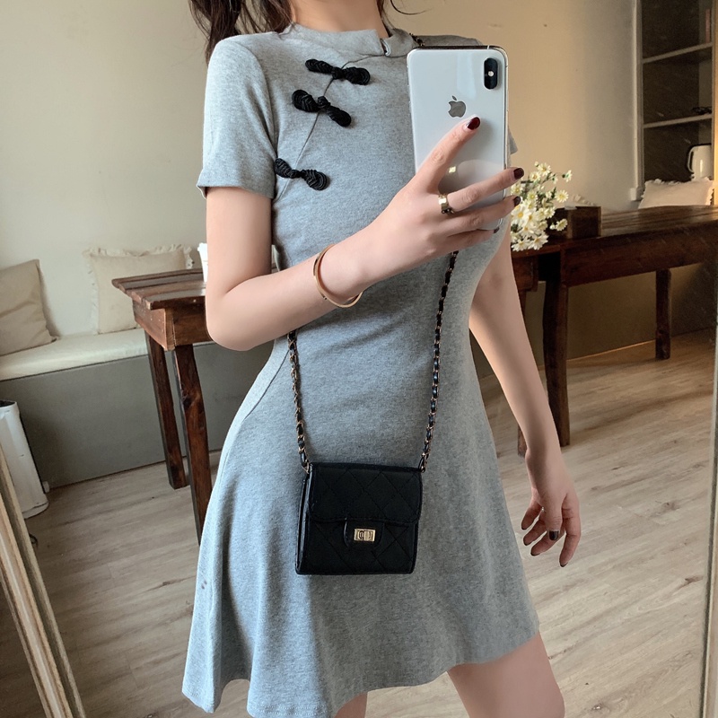 Đầm sườn xám SUXI dáng chữ A màu sắc thanh lịch