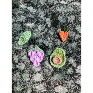 Huy hiệu, sticker len handmade