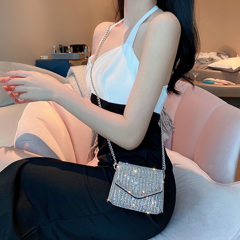Túi đeo chéo đính đá kiểu dáng đơn giản thời trang mới mẻ cho nữ