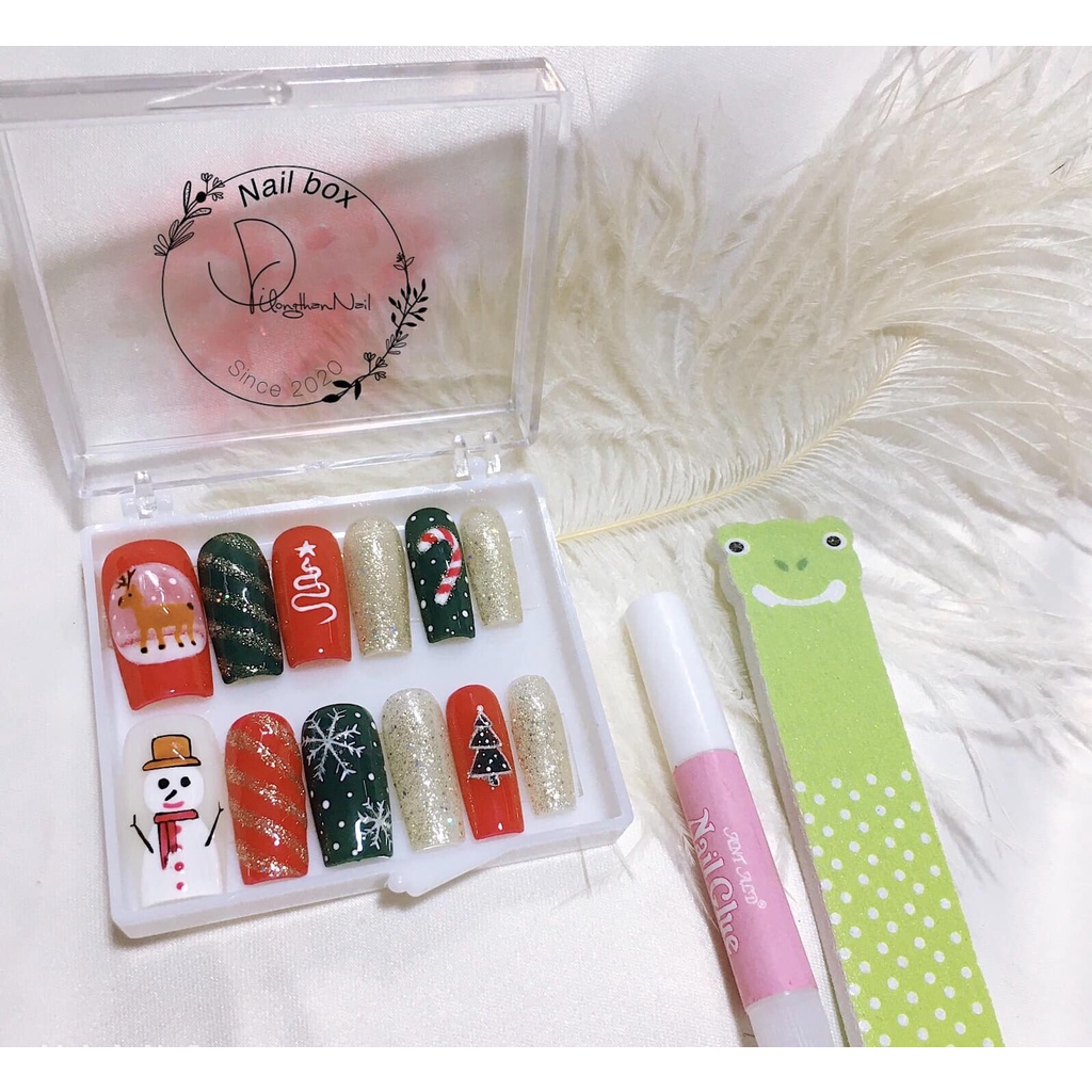 Bìa Nailbox tặng kèm túi kính,Tay Giả, Thẻ Nail Box - Size 9x11cm - Giấy C300 - Cán màng mờ - Màu Nâu Sang Trọng