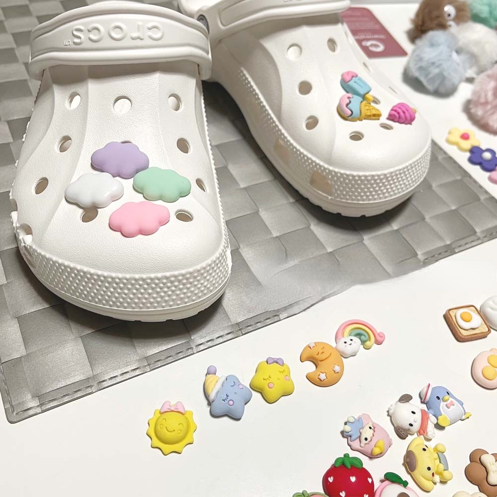Phụ Kiện Trang Trí Giày Crocs Hình Nón / Dâu Tây / Bạc Hà / Kem Đính Nút Mềm Mại Màu Hồng Diy