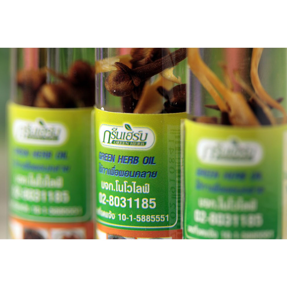 Dầu Lăn Nhân Sâm Thảo Mộc Ginseng Green Herb Oild Thái Lan