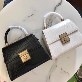 Túi c n k quai kiềng