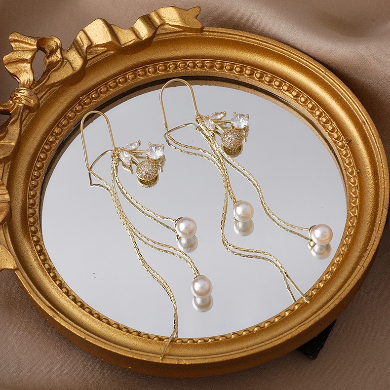 Bông tai dài tua rua đính đá pha lê hình quả cherry thời trang 2021 cho nữ