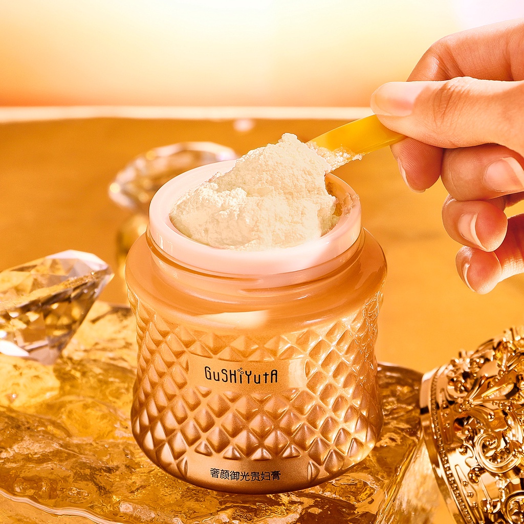 Kem Dưỡng Ẩm Làm Sáng Và Săn Chắc Da Cao Cấp