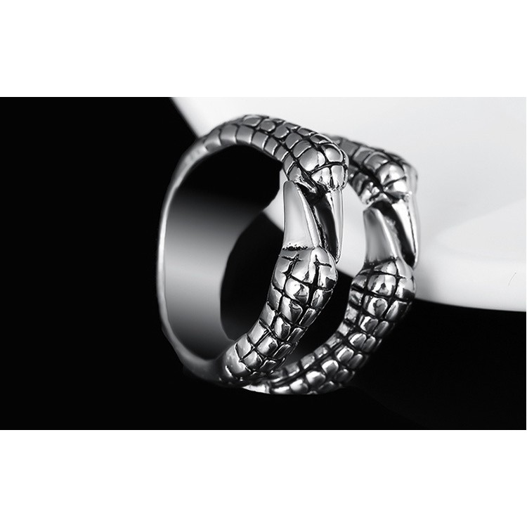 Nhẫn inox mạ bạc hình móng vuốt rồng phong cách vintage