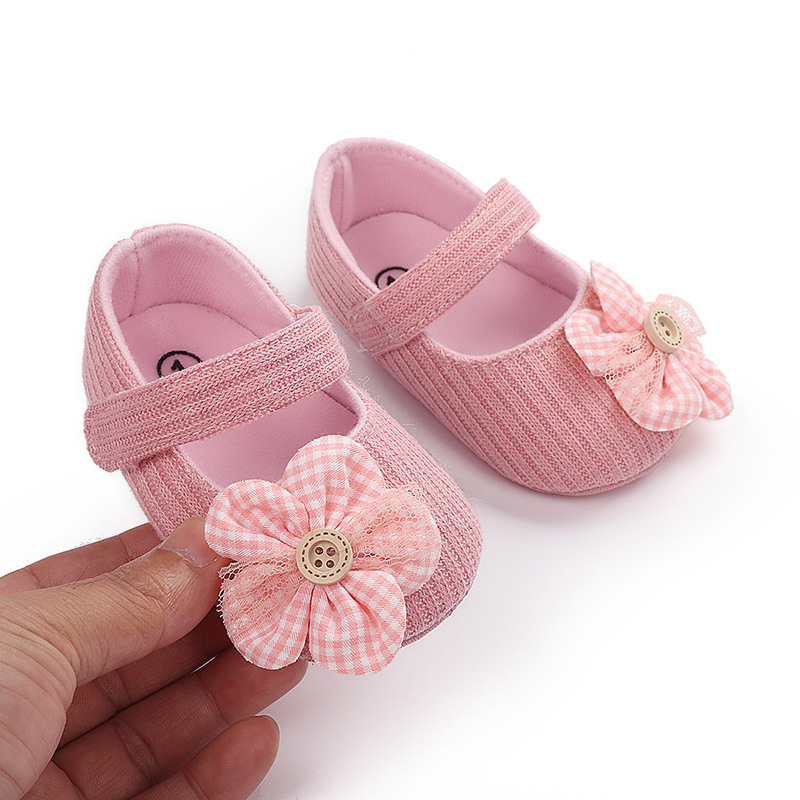 Giày đính hoa phong cách đáng yêu cho bé gái 0-12 tháng tuổi