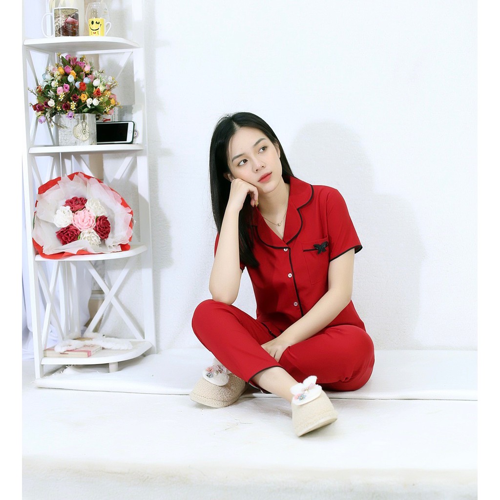 Bộ đồ bộ Pijama màu ĐỎ  tay ngắn quần dài siêu lụa - Thoải Mái Nhẹ Nhàng Sản phẩm được may từ chất liệu lụa pháp cho n