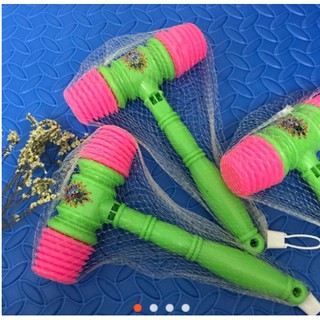 Búa nhựa đồ chơi cho bé