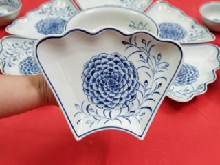 BỘ ĐĨA MẶT TRỜI VẼ TÚ CẦU