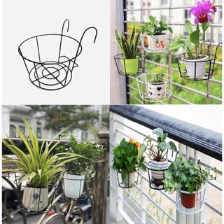 Giỏ sắt treo chậu cây ban công, hàng rào