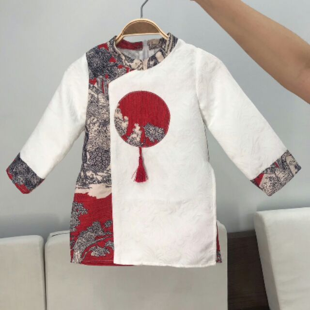 Áo dài gấm bé trai
