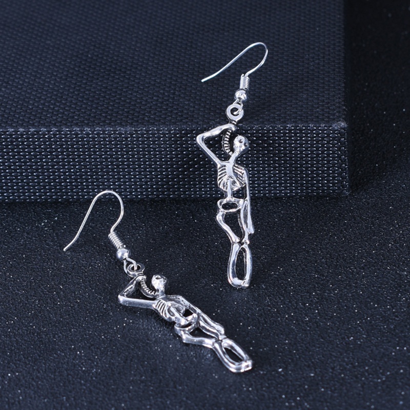 Set 9 Cặp Bông Tai Hình Trái Tim / Dơi / Đầu Lâu Cá Tính Cho Nam Và Nữ