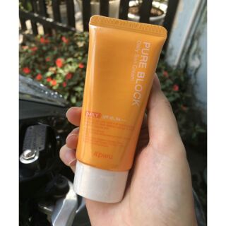 ❤️[ Mẫu mới] Kem chống nắng A’pieu Pure Lock.. 👏