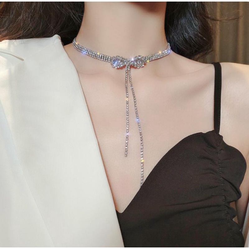 Vòng cổ Hình Nơ Đính Đá Phối Tua Rua Thời Trang Sang Trọng Cho Nữ