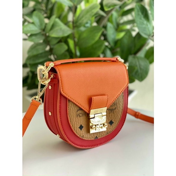 Túi MCM mini sành điệu trẻ trung