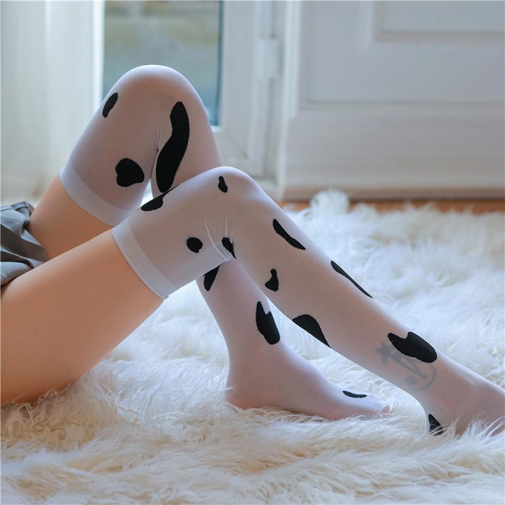 Quần Tất Lụa In Họa Tiết Bò Sữa Dễ Thương Dùng Hóa Trang